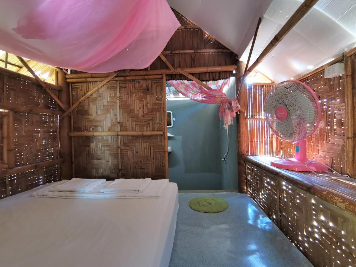 Phuhaya Bamboo Bungalows Ko Lanta Kültér fotó